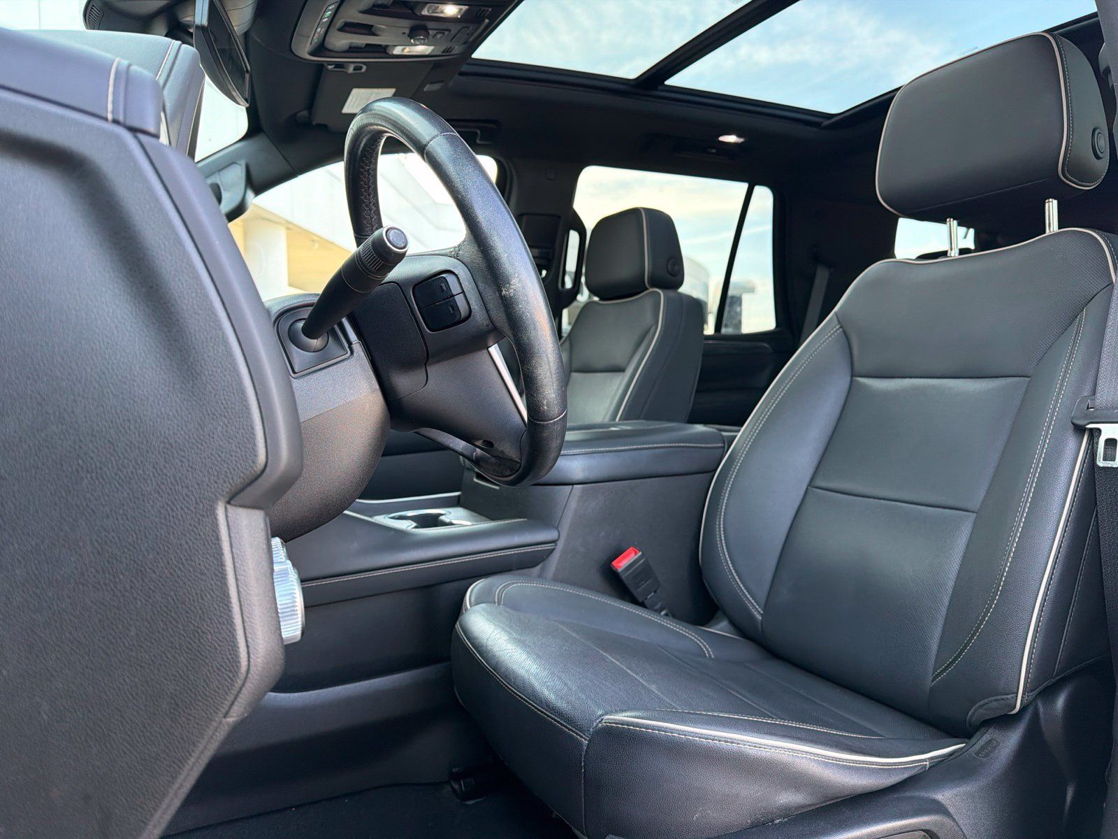 Used 2023 GMC Yukon SLT RWD image 8