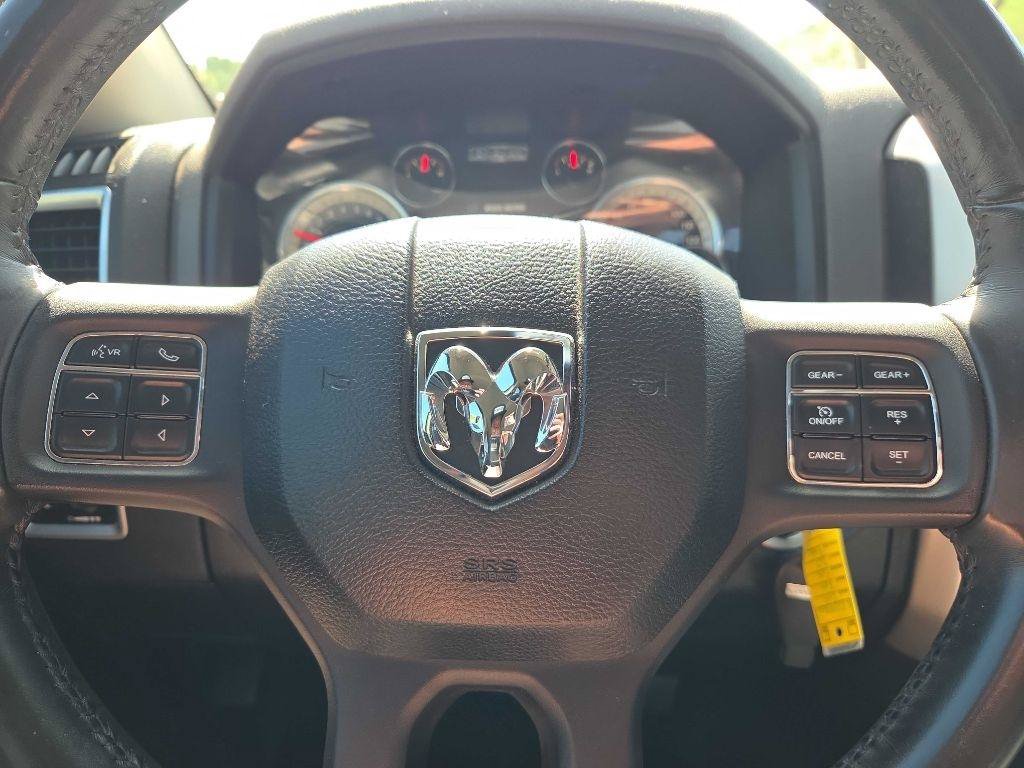 Used 2019 RAM 1500 Classic SLT w/ Luxury Group RWD image 10