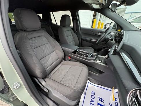 Used 2026 Chevrolet Equinox LT FWD image 26