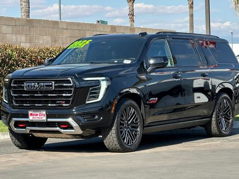 Certified 2025 GMC Yukon XL AT4 Ultimate AWD/4WD image 11