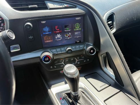 Used 2017 Chevrolet Corvette Z06 RWD image 9