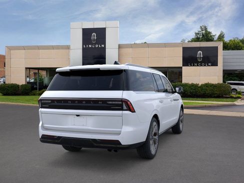 New 2026 Lincoln Navigator L Black Label image 8