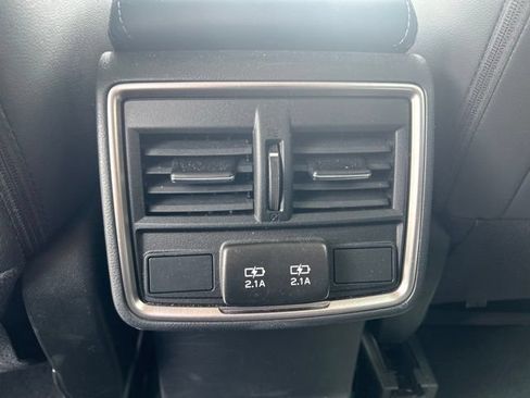 Used 2023 Subaru Forester Limited AWD/4WD image 19