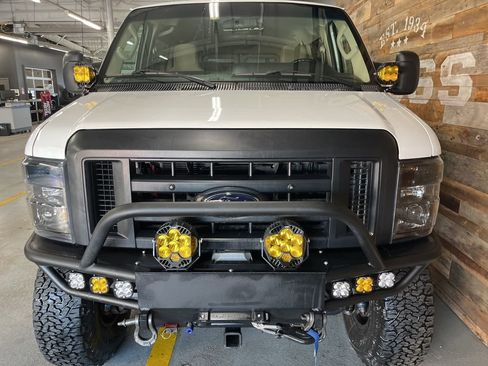 Used 2009 Ford E-350 and Econoline 350 XL image 51