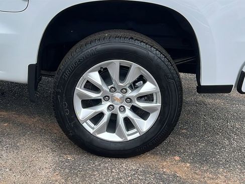 New 2026 Chevrolet Silverado 1500 Custom image 9