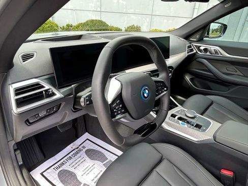 Used 2025 BMW i4 eDrive40 w/ Premium Package RWD image 18