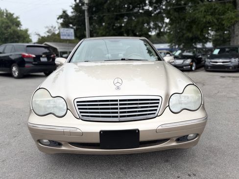 Used 2002 Mercedes-Benz C 240 Sedan image 2