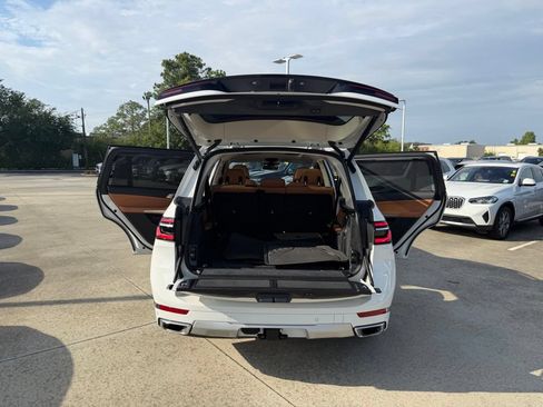 Certified 2025 BMW X7 xDrive40i w/ Premium Package AWD/4WD image 25