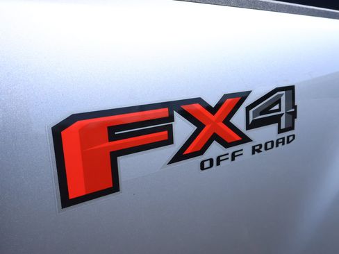 Used 2020 Ford Ranger XLT w/ Equipment Group 302A Luxury image 6