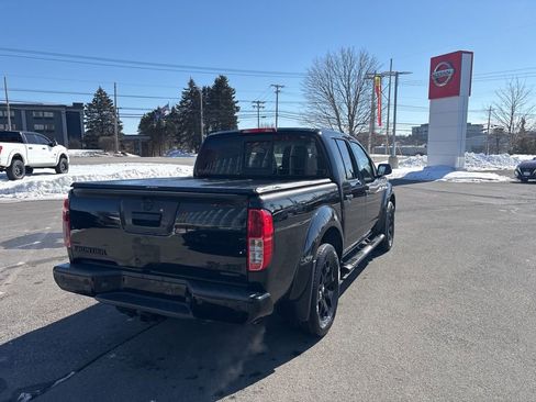 Used 2020 Nissan Frontier SV w/ Midnight Edition Floor Mats image 7
