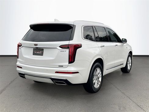 Used 2023 Cadillac XT6 Luxury image 7
