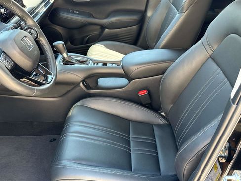 Certified 2024 Honda HR-V EX-L image 12