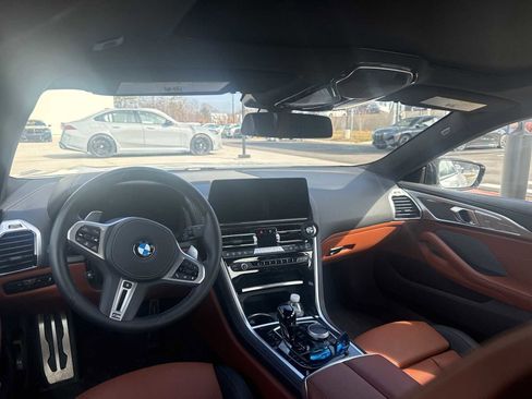 Used 2025 BMW M850i xDrive image 5