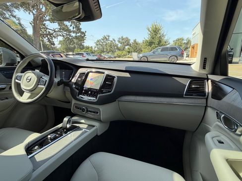 Certified 2025 Volvo XC90 T8 Plus w/ Protection Package Premier AWD/4WD image 14