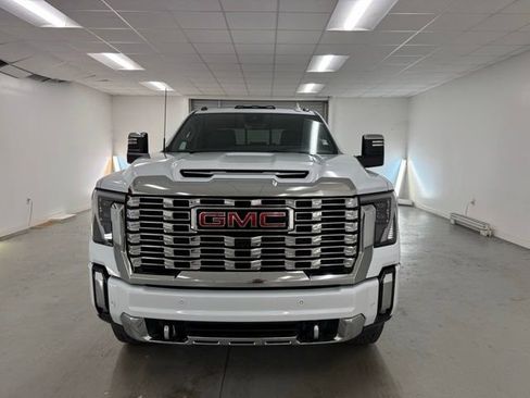 New 2026 GMC Sierra 2500 Denali w/ Denali Reserve Package image 2