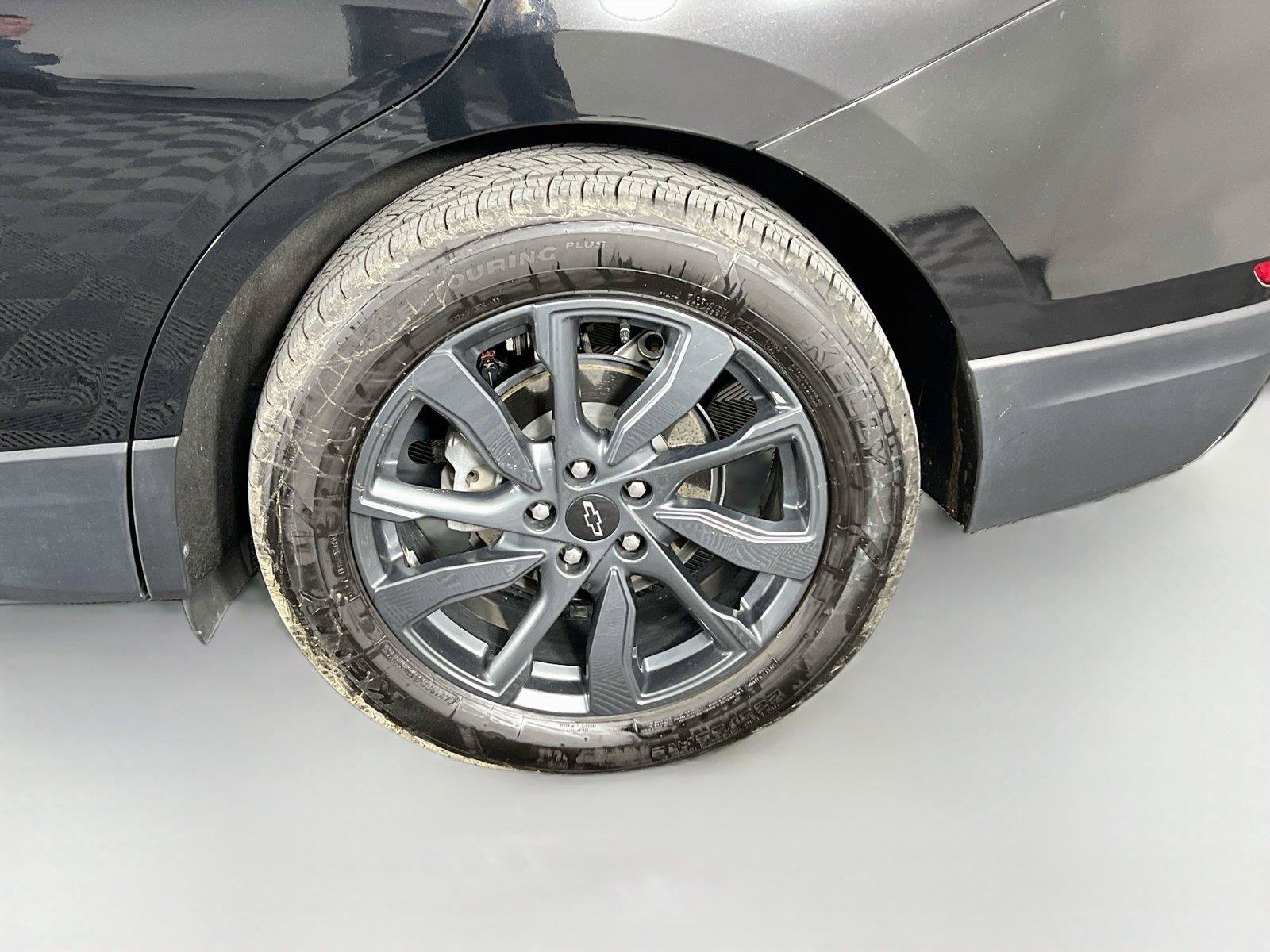 Used 2023 Chevrolet Equinox RS AWD/4WD image 31