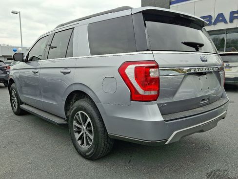 Used 2021 Ford Expedition XLT image 6