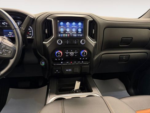 Used 2023 GMC Sierra 2500 AT4 w/ Gooseneck/5TH Wheel Package image 20