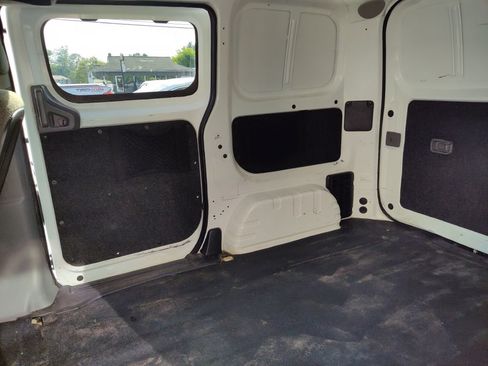 Used 2018 Nissan NV200 SV w/ Navigation Package image 13