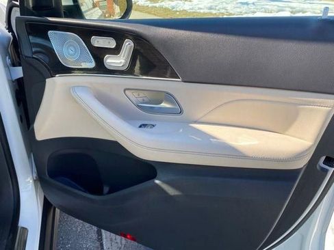 Used 2020 Mercedes-Benz GLE 350 4MATIC w/ Premium Package image 21