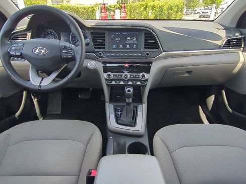 Used 2020 Hyundai Elantra Value Edition FWD image 15