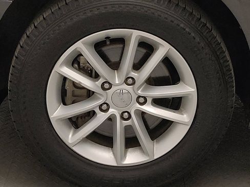 Used 2019 Dodge Grand Caravan SXT image 31