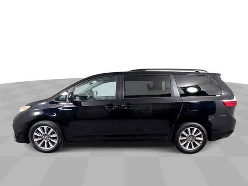 Used 2020 Toyota Sienna LE image 5