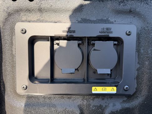 Used 2024 Ford Ranger XLT w/ FX4 Off-Road Package image 13