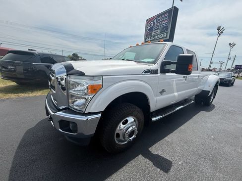 Used 2016 Ford F350 Lariat w/ Lariat Interior Package AWD/4WD image 3