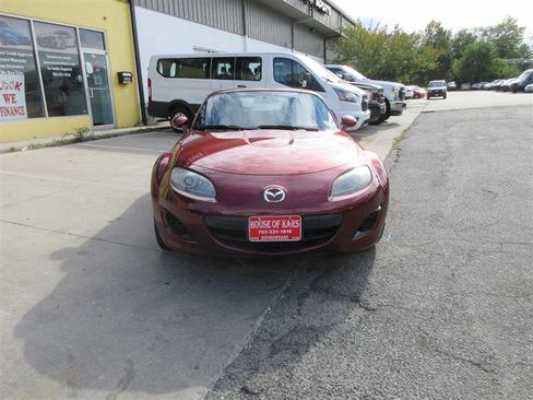 Used 2011 MAZDA MX-5 Miata Sport image 9
