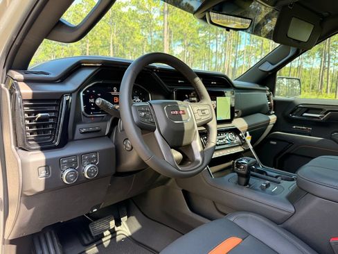 New 2026 GMC Sierra 1500 AT4 w/ Technology Package AWD/4WD image 18