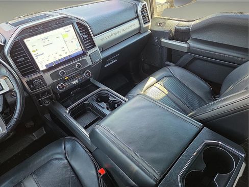 Used 2022 Ford F250 Platinum w/ FX4 Off-Road Package image 13
