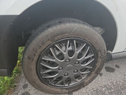 Used 2019 Ford Transit Connect XL FWD image 26