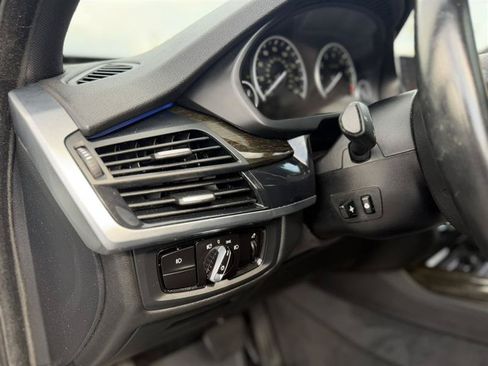 Used 2017 BMW X5 xDrive40e AWD/4WD image 24