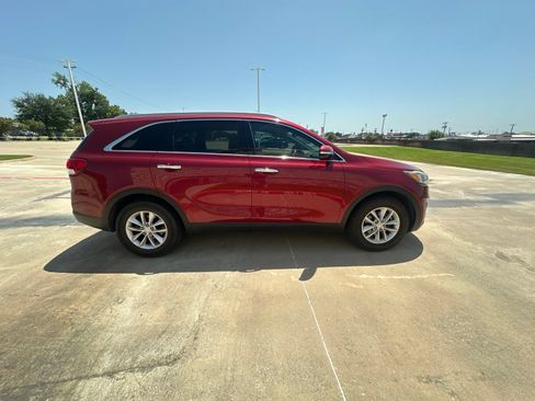 Used 2016 Kia Sorento FWD w/ LX Convenience Package image 6