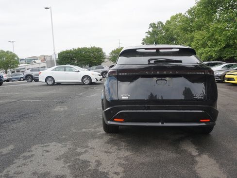 Used 2023 Nissan Ariya AWD image 4