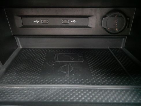 Certified 2023 Volkswagen Tiguan SEL R-Line AWD/4WD image 29