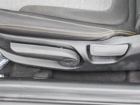 Used 2020 Hyundai Veloster Turbo R-Spec image 28