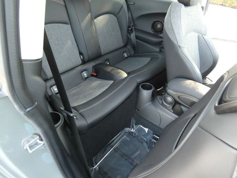 Used 2022 MINI Cooper SE image 36