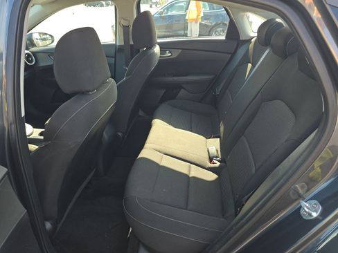 Used 2020 Kia Forte LXS FWD image 15