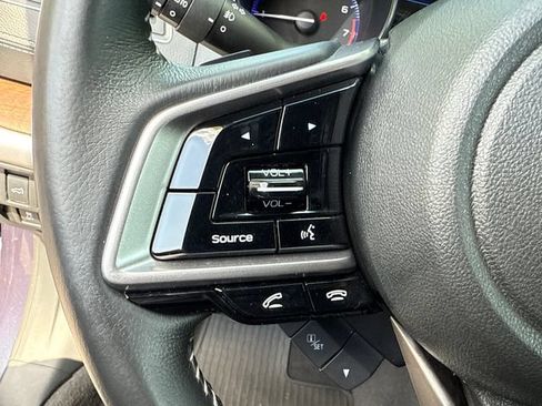 Used 2018 Subaru Outback 3.6R Limited AWD/4WD image 13
