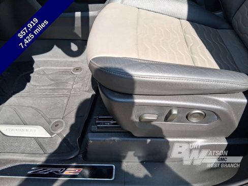 Used 2025 Chevrolet Silverado 1500 ZR2 w/ Technology Package AWD/4WD image 27