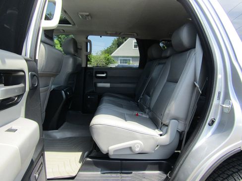 Used 2008 Toyota Sequoia Limited AWD/4WD image 13