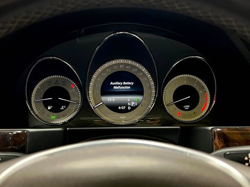 Used 2015 Mercedes-Benz GLK 350 4MATIC image 23