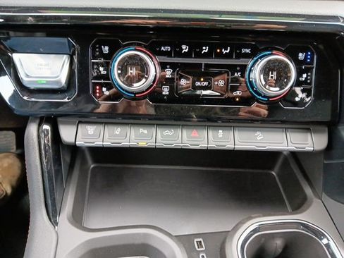 New 2026 GMC Sierra 2500 AT4 AWD/4WD image 16