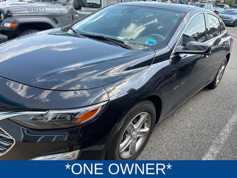 Used 2024 Chevrolet Malibu LS FWD image 2