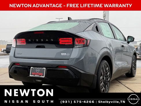 New 2026 Nissan Leaf Platinum+ w/ Cargo Package (Platinum+) FWD image 4