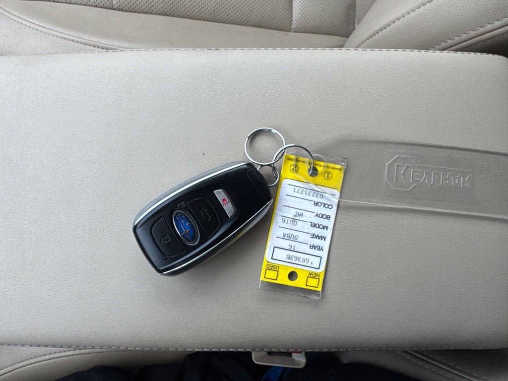 Used 2016 Subaru Outback 2.5i Limited AWD/4WD image 40