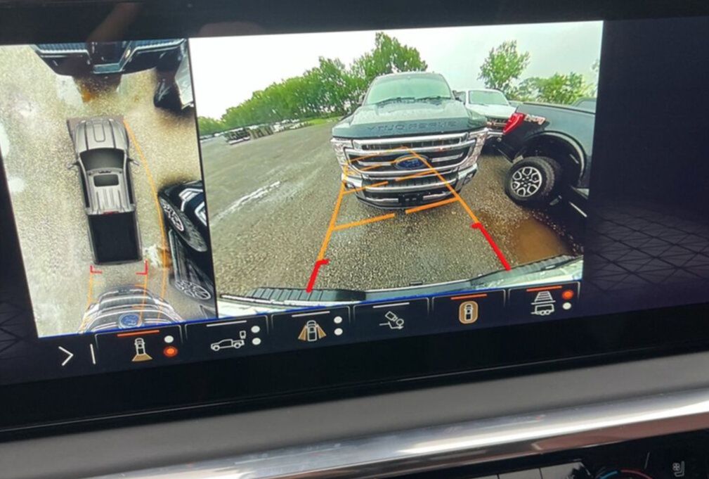 Used 2025 GMC Sierra 2500 Denali Ultimate AWD/4WD image 13