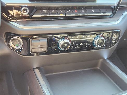 New 2025 GMC Sierra 2500 SLT image 20